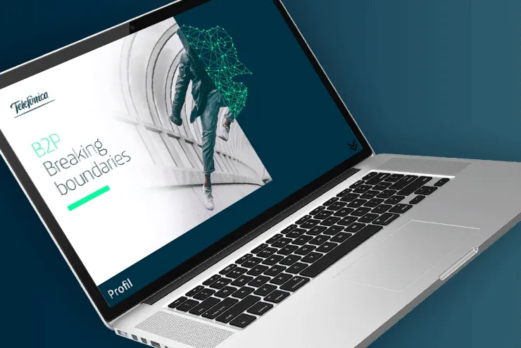 Laptop mit Event-Landingpage im Telefónica-Design: Titel „B2P Breaking boundaries“ neben einem Bild mit Netzwerkgrafik